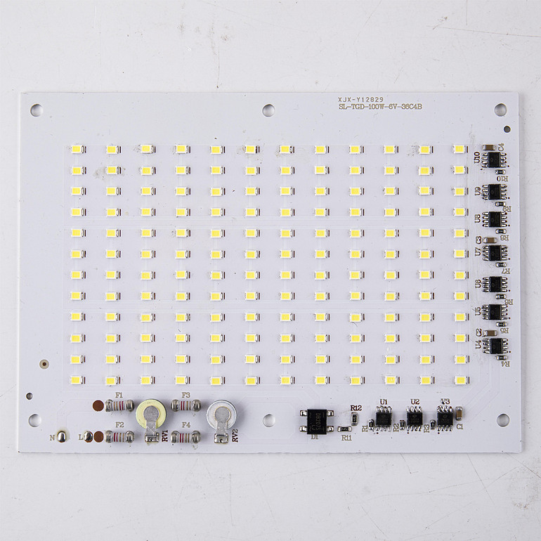 Led100W投光灯灯板