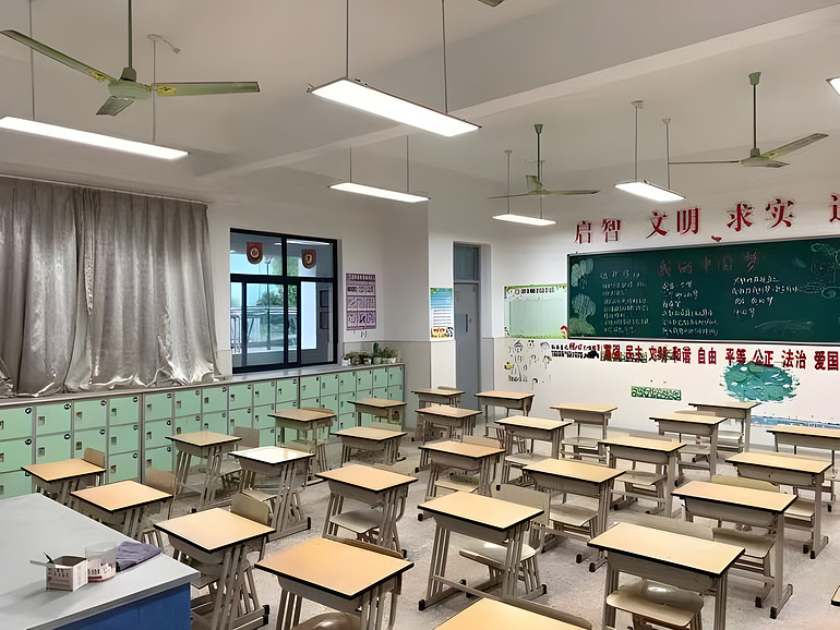 教室灯具铝框高品质