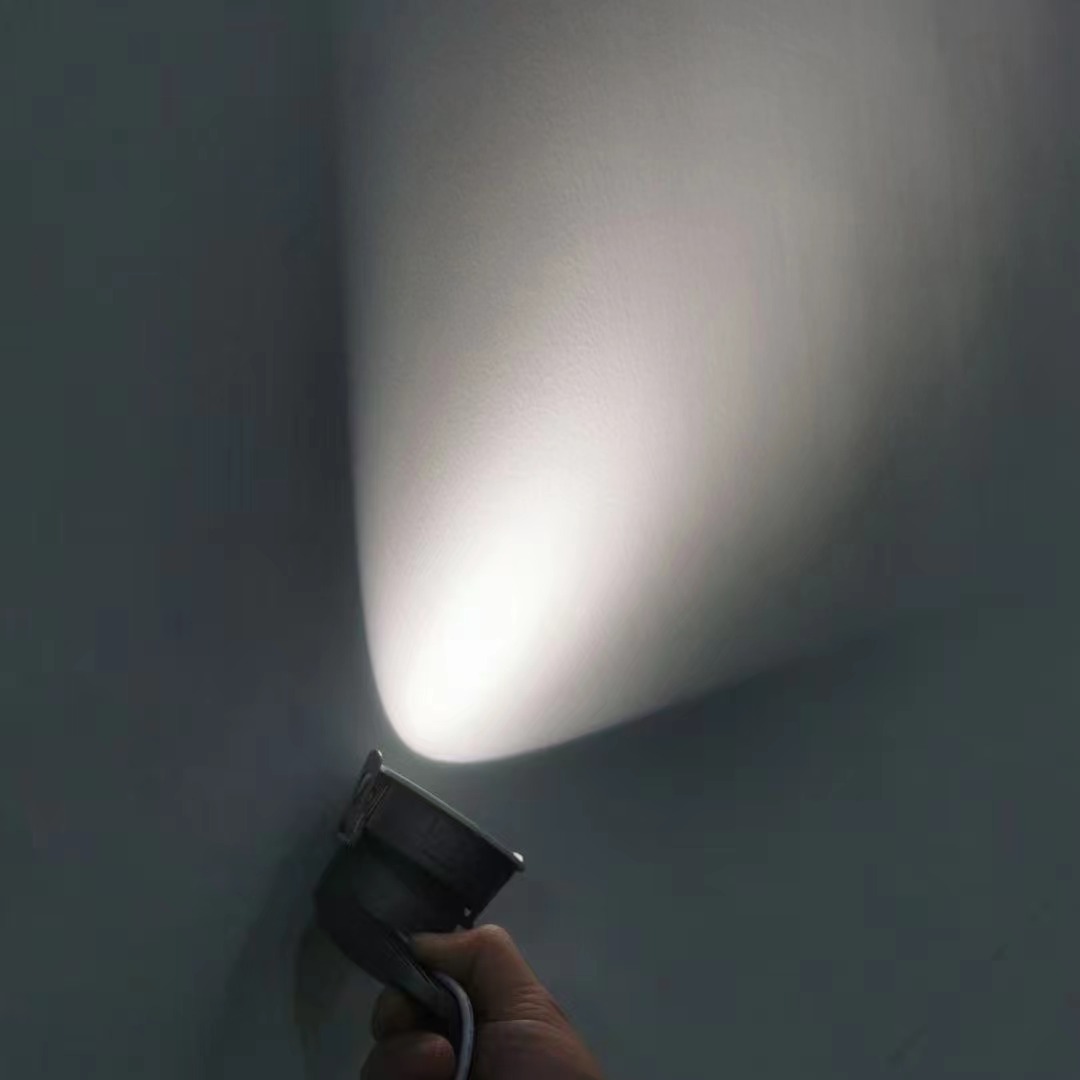 小山丘效果防眩目调光调色智能射灯