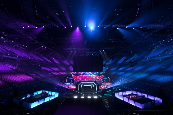 What Are the Advantages of Bluetooth Stage Lights?