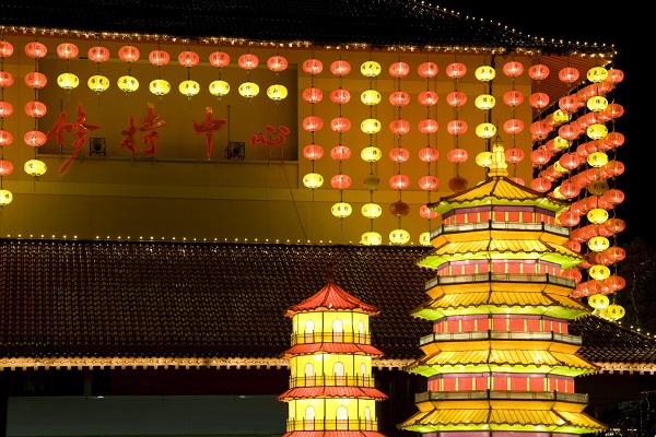 中国传统文化装饰 明月型双耳中国结灯安装指南