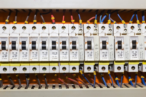 電源外殼：燈飾安全的守護(hù)者