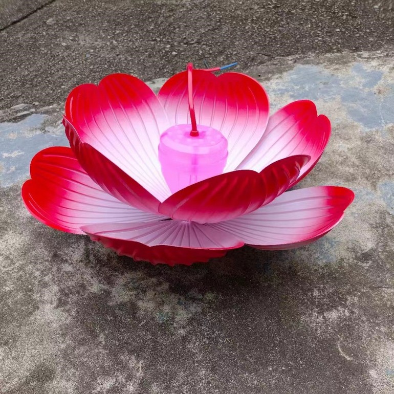 节日庆典红莲花灯