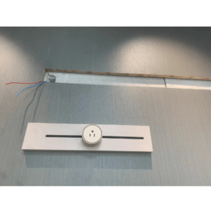 Mobile rail socket for wine cabinet and bar counter