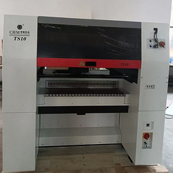 Double-arm high-speed and durable placement machine