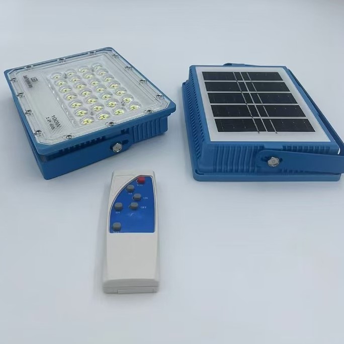 Remote-controlled solar floodlights