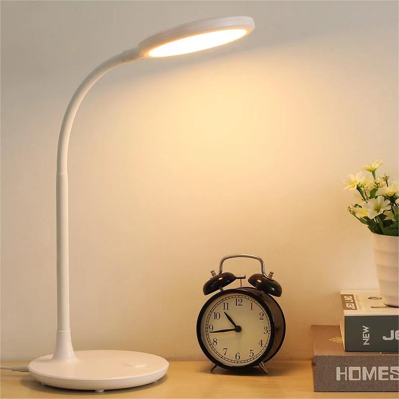 Modern minimalist eye protection desk lamp