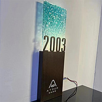 Customized illuminated door plates for hotels