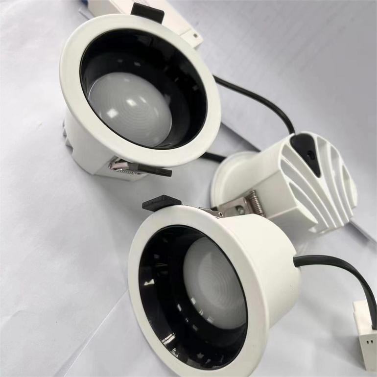 Full Spectrum Deep Anti-Glare Downlight