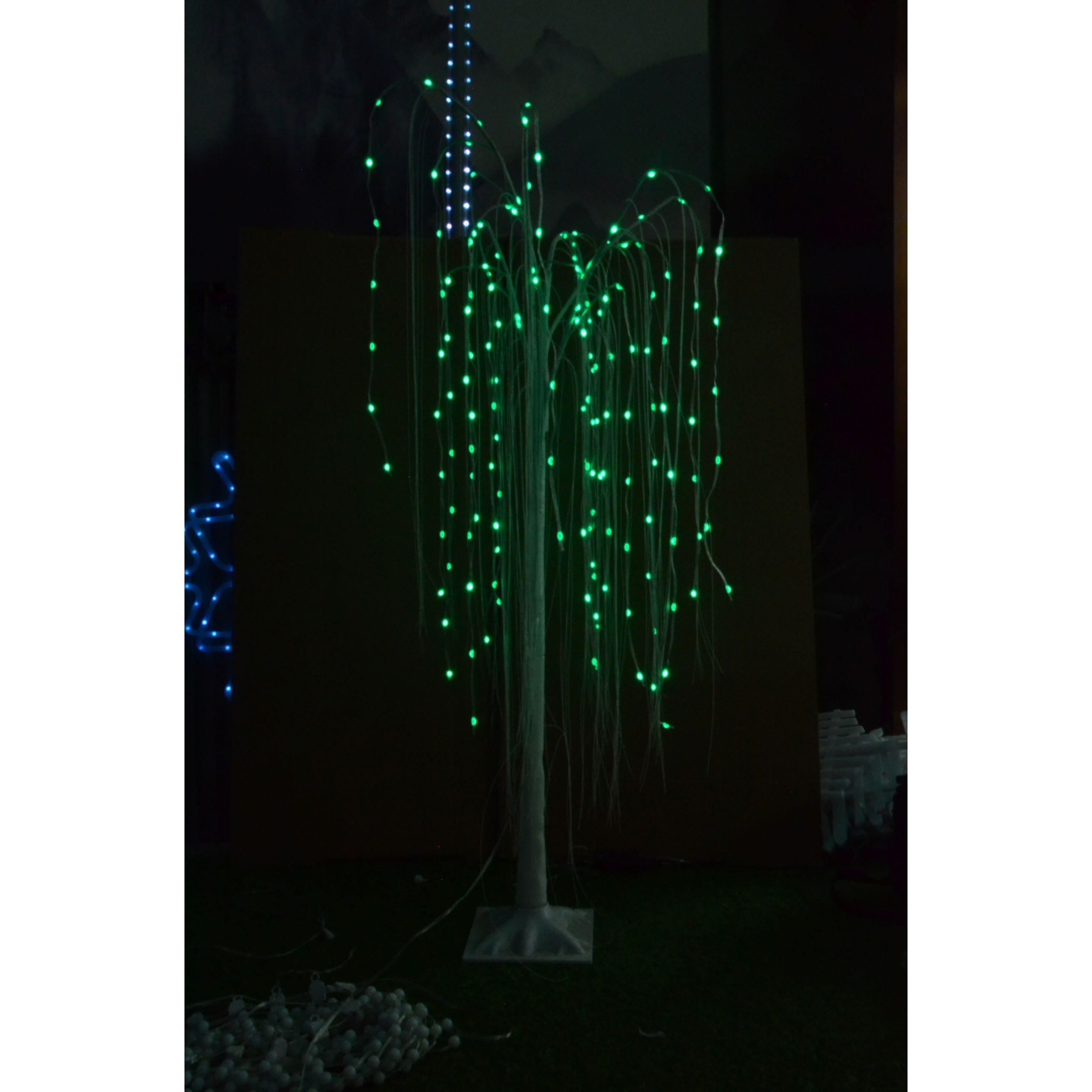 Simulated Willow Landscape Light