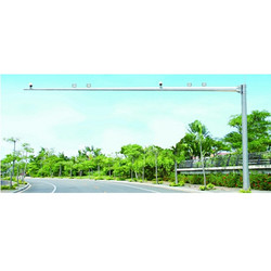 L-type cantilevered octagonal monitoring pole