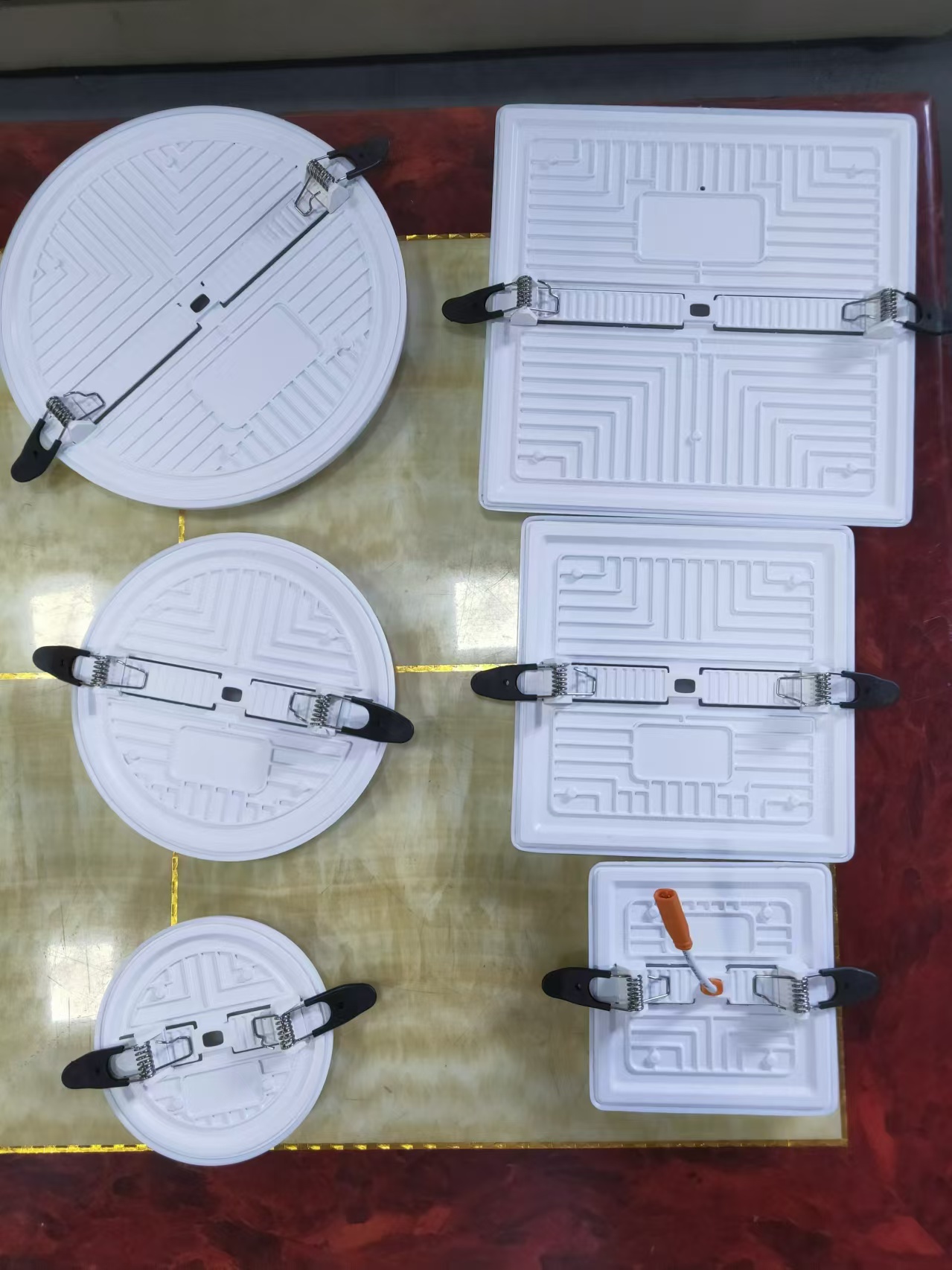 Borderless square circular surface mounted flat panel light