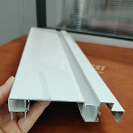 Recessed aluminum slot return light slot