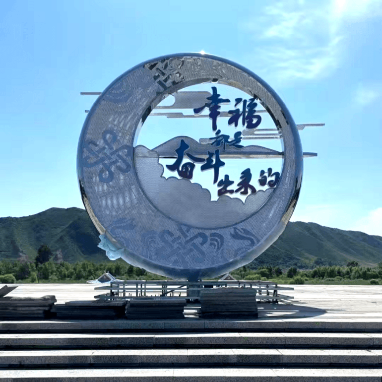 联球月亮与中国结结合的艺术景观雕塑