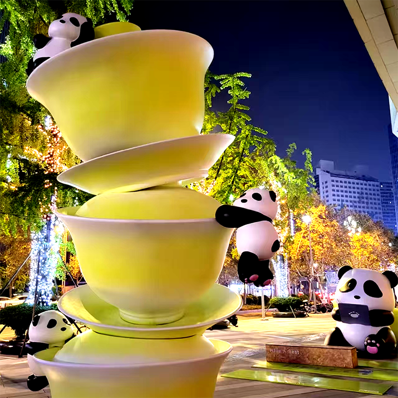 联球小熊猫品茶商业网红拍照打卡不锈钢景观雕塑
