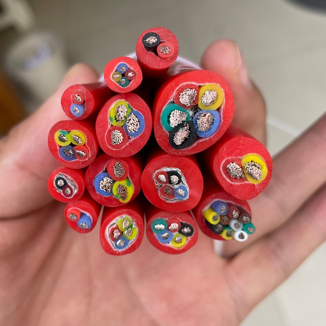 产品6优质铜芯耐压抗拉电缆.jpg