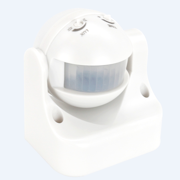 Wide voltage ball infrared sensor