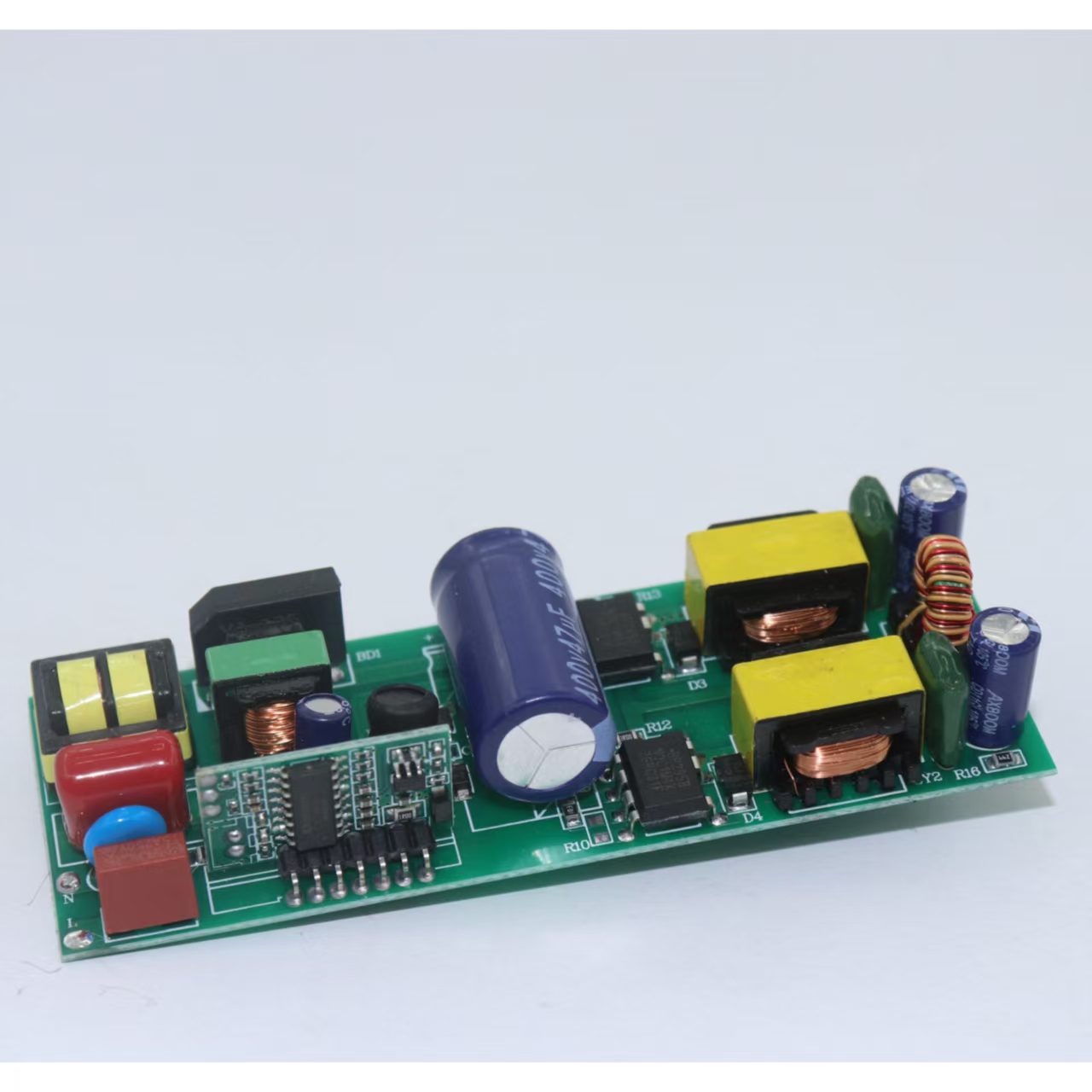 High P flicker free LED driver power supply