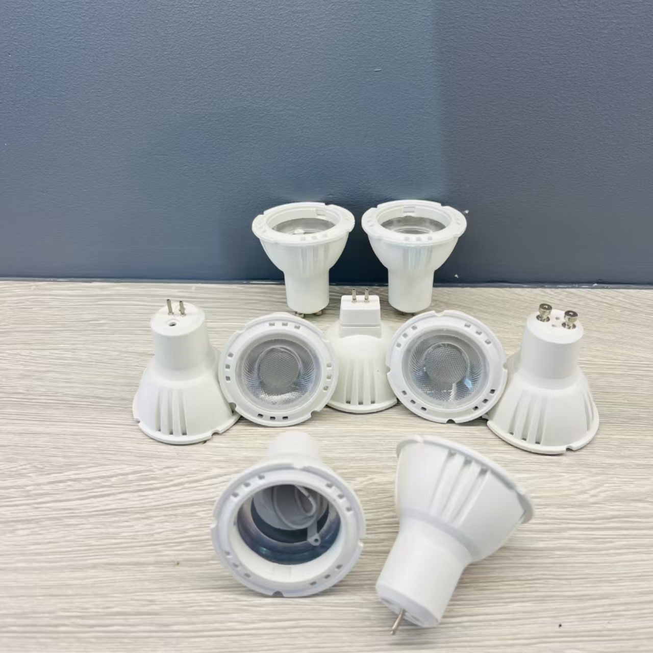 LED嵌入式射灯灯泡套件