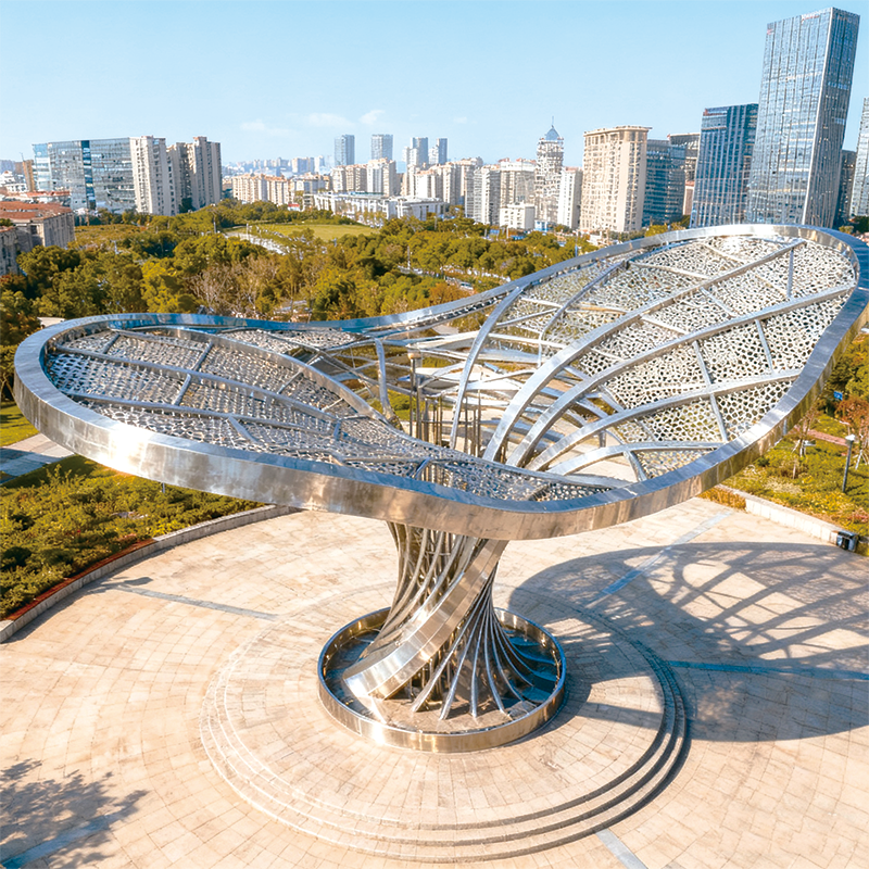 不锈钢炫彩 “流光之翼” 景观灯 —— 七彩动态光影与艺术造型融