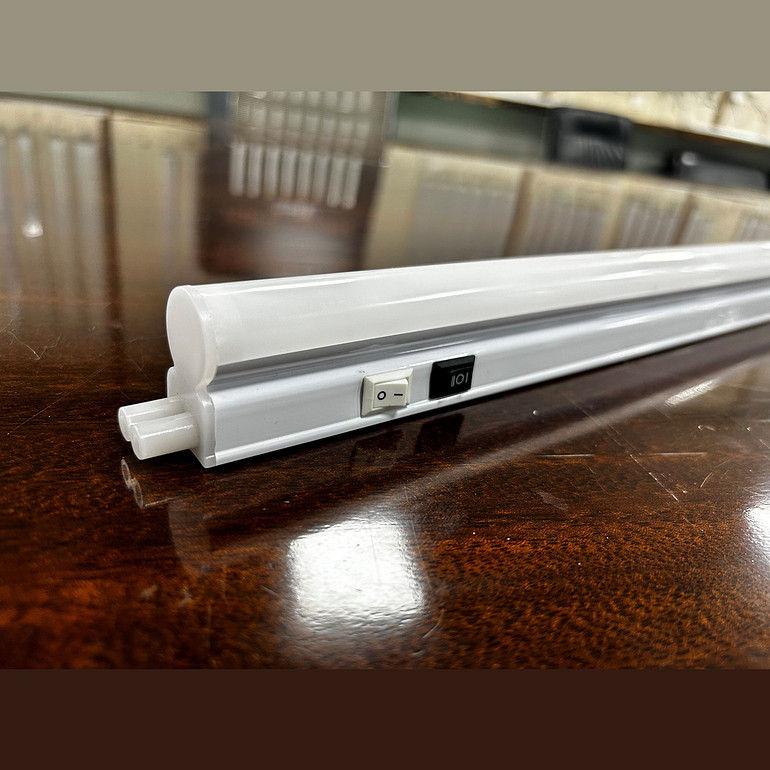 可控调光一体LED灯管