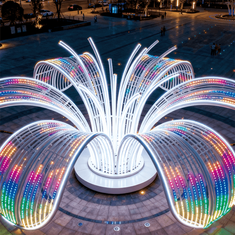 灵动花瓣造型搭配炫