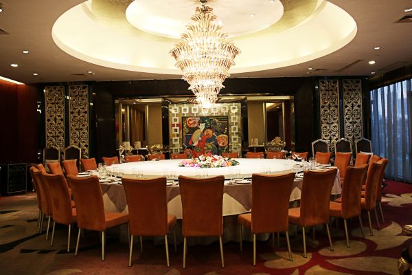 How to Choose Staircase Lights for Comfort and Safety