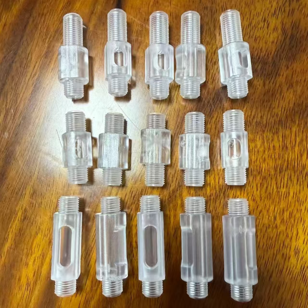 绝缘灯具空心螺丝
