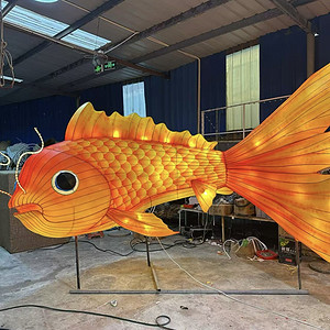 Large-scale lantern non-heritage koi shape