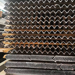 L-shaped aluminum alloy lamp housing