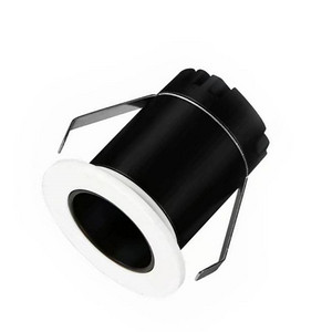 Fine, small cut-out spotlights