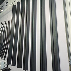Black aluminum alloy track bar