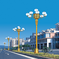 Outdoor high-light waterproof street light