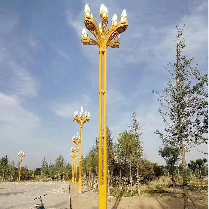 Acrylic magnolia lampshade LED street lamp
