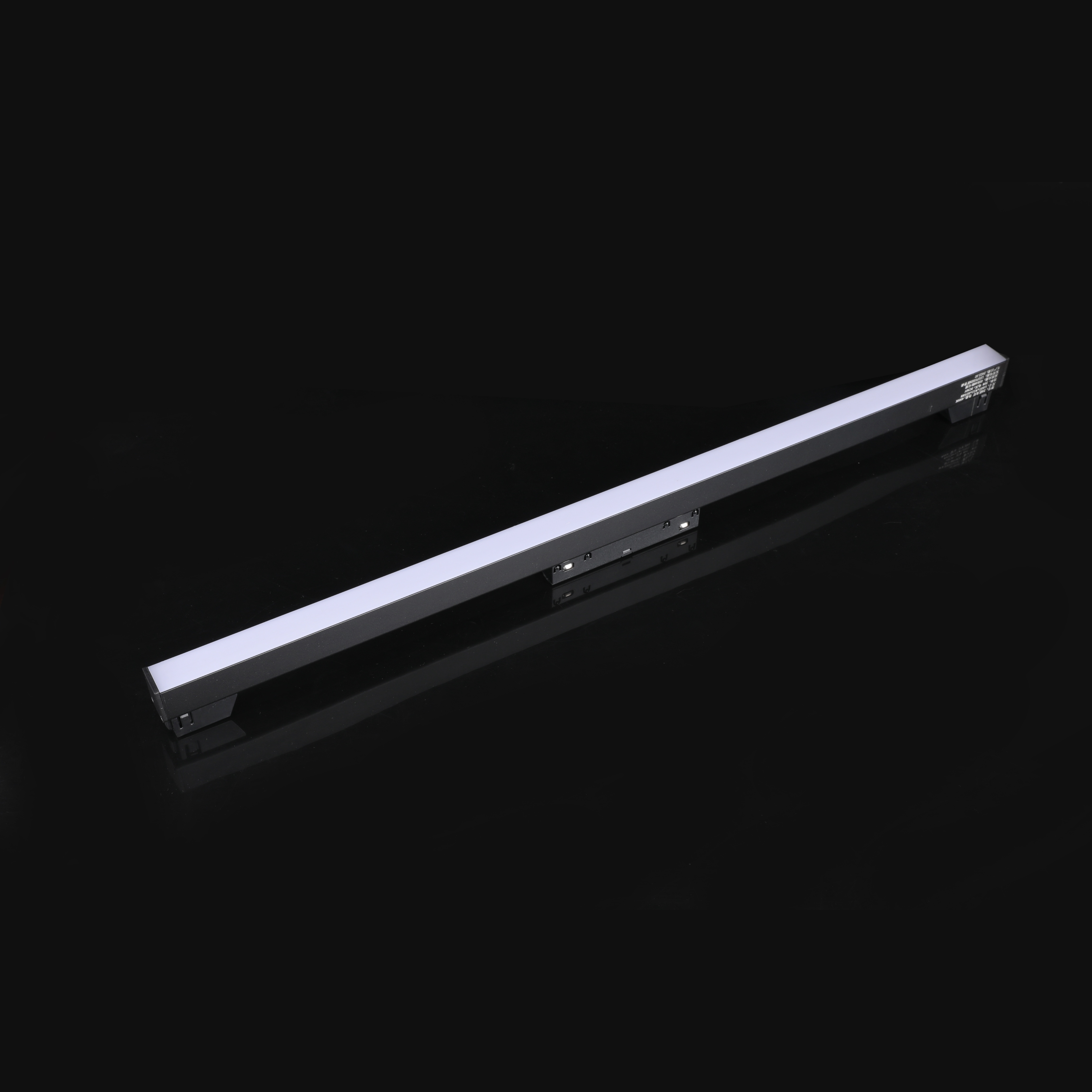 Household concealed magnetic embedded track light