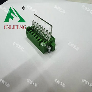 带耳朵侧面立式接线端子