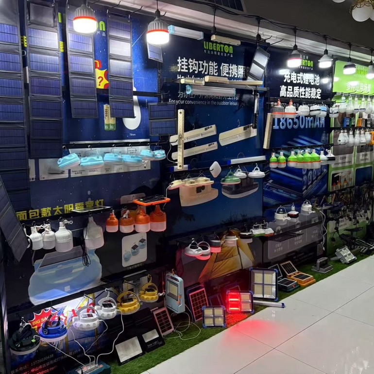 户外面包款太阳球泡露营灯