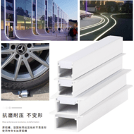 Thickened anti-wear and pressure resistant lampshade
