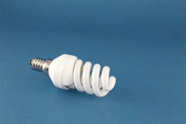 Working Principle of Screw-Type Energy-Saving Light Bulbs