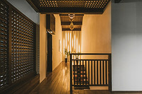 How Durable is the Chinese Garden Pattern Wall Lamp?
