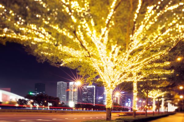 How Can the LED Peach Blossom Landscape Tree Create a Romantic Lighting Effect?