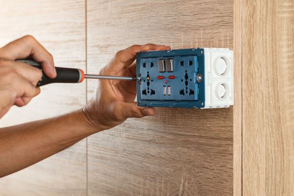 What Is Uniqueness About Minimalist White Rectangular Power Supply?