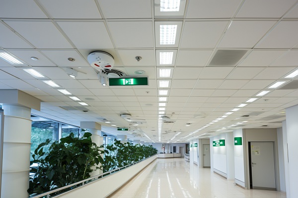 高边应急吸顶灯应用在哪些场景？