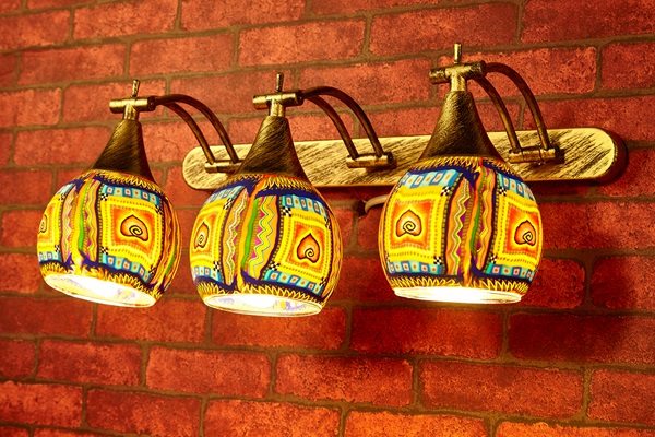 How Does the Modern Creative Wall Lamp Showcase Their Creative Shapes?