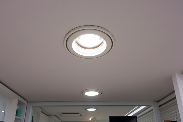 Introduction to the Environmental Features of Corridor Household Down Lights