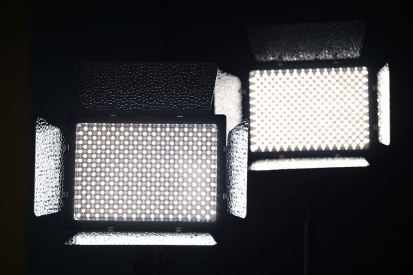 How To Achieve Exquisite Concealed Installation Effect With Simple Concealed Panel Light For Living Rooms?