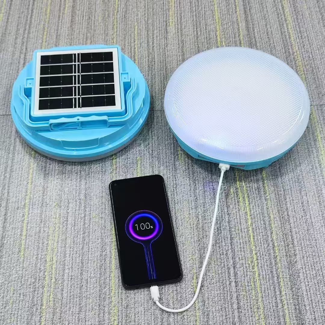 Outdoor emergency charging handheld light