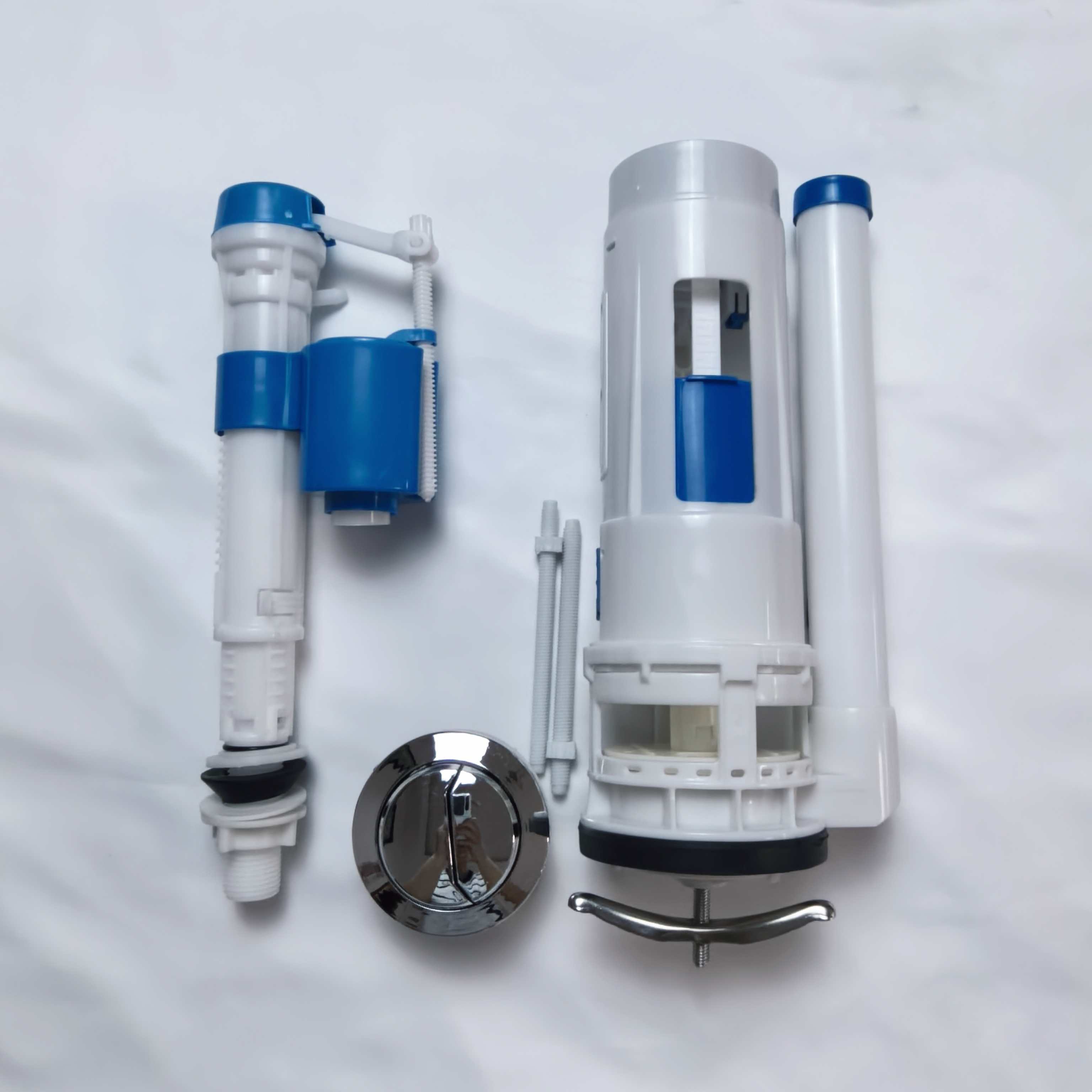 A complete set of high-quality toilet tank accessories