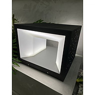 Black and white modern style courtyard lamp