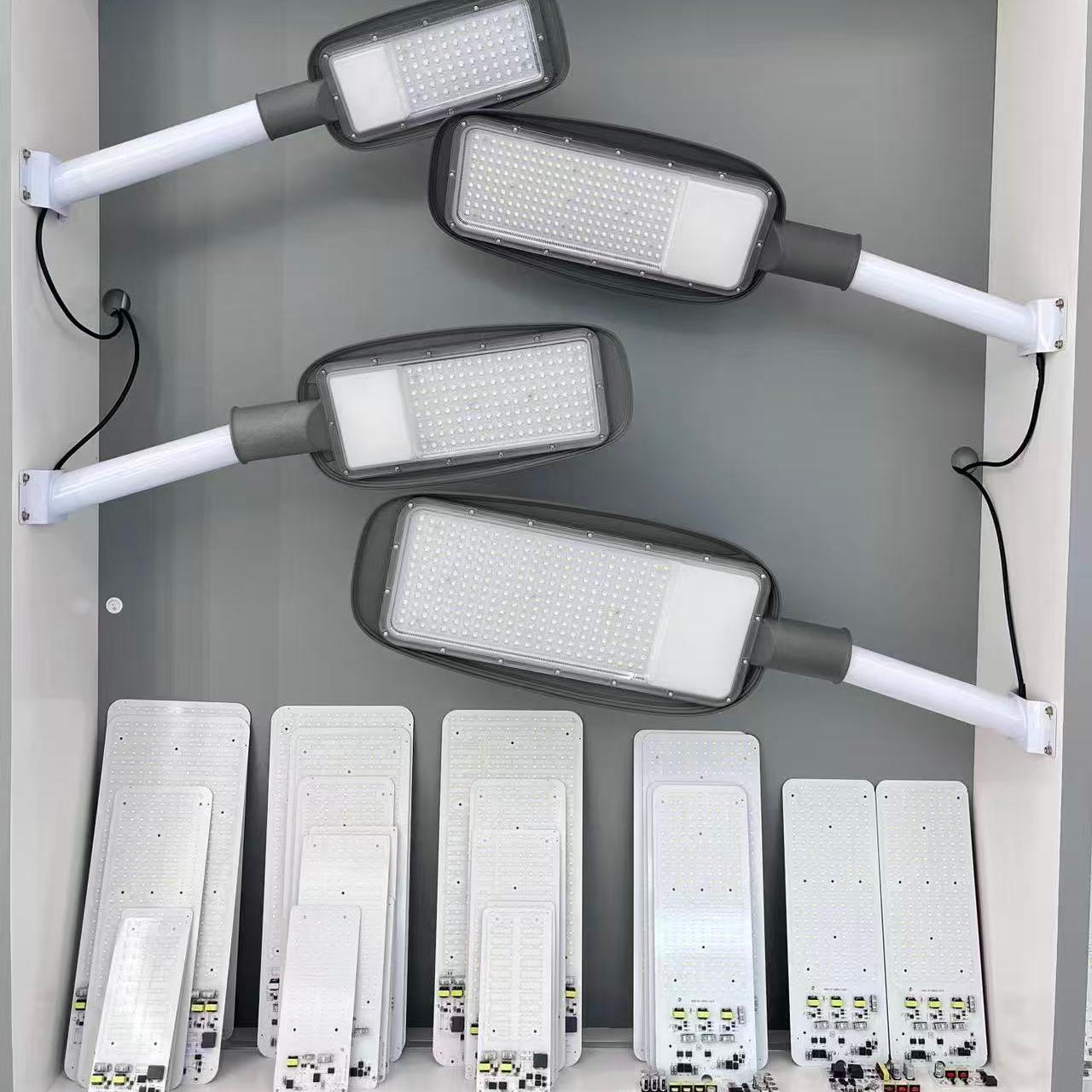 LED street light and courtyard lamp head